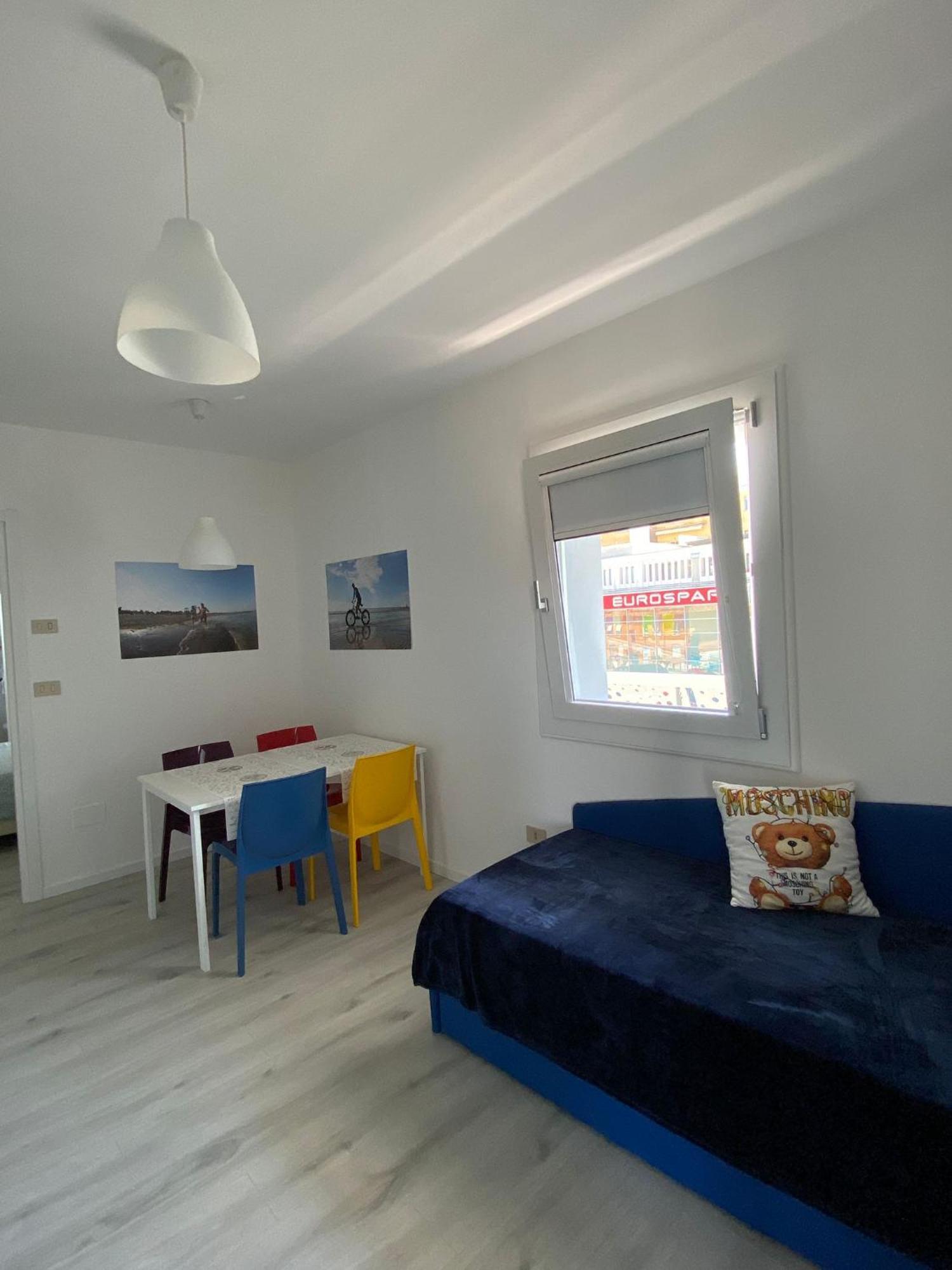 Appart-Hotel Holiday Lignano Sabbiadoro Exterior foto