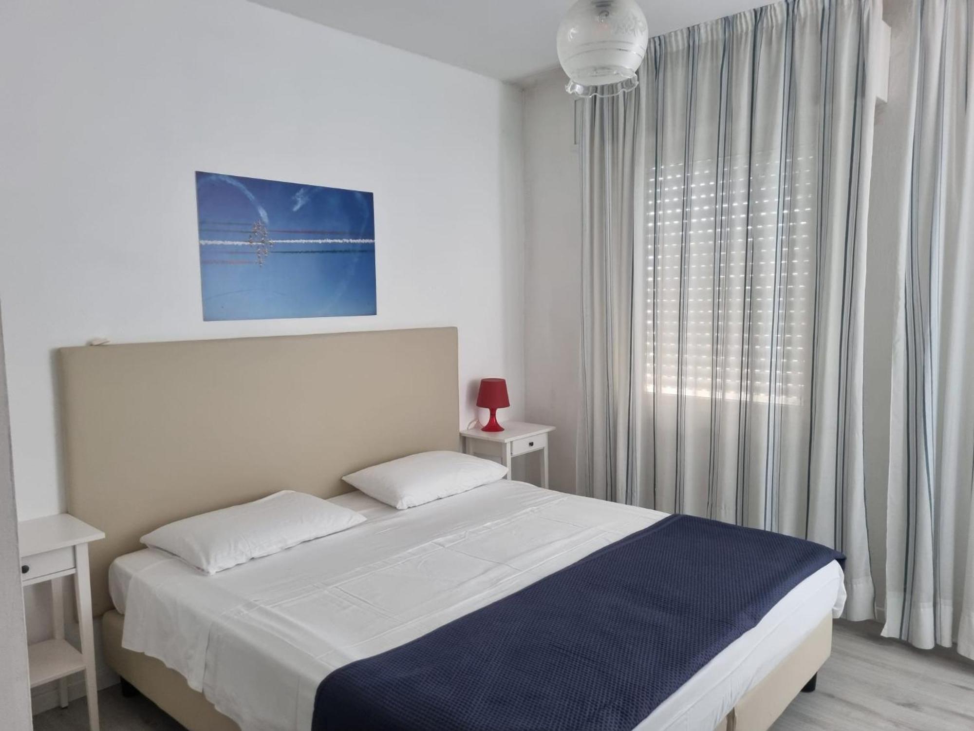 Appart-Hotel Holiday Lignano Sabbiadoro Exterior foto