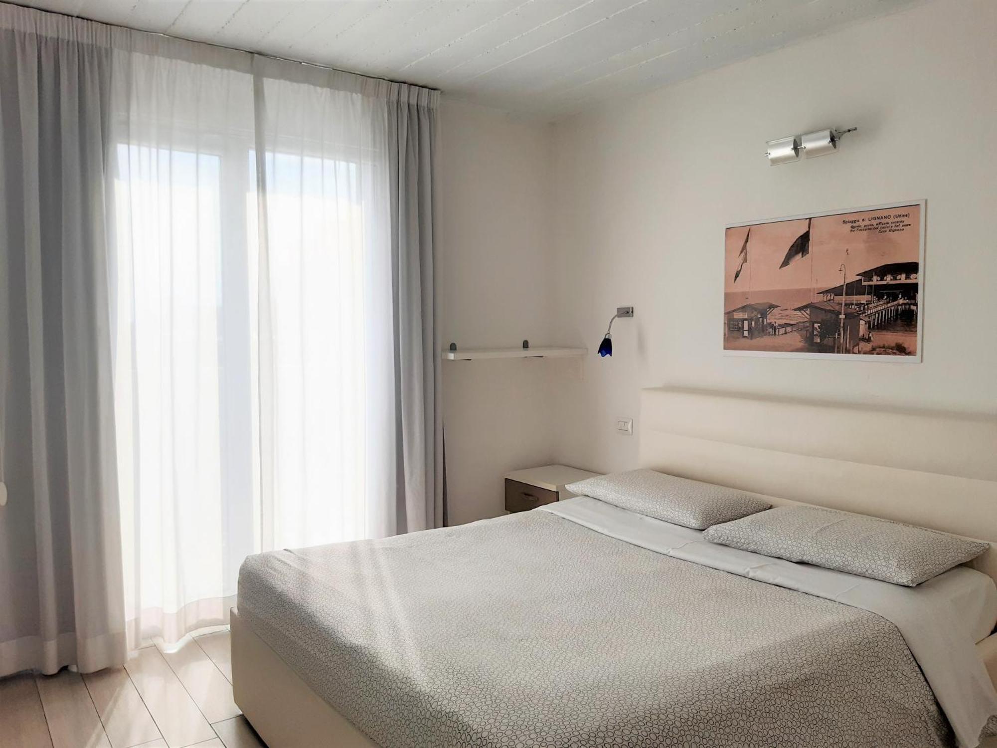 Appart-Hotel Holiday Lignano Sabbiadoro Exterior foto