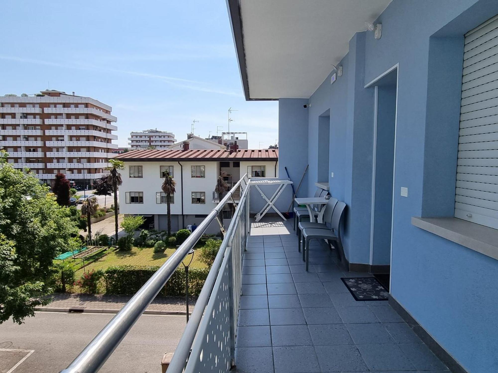 Appart-Hotel Holiday Lignano Sabbiadoro Exterior foto